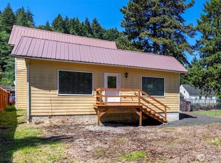 12 Fairgrounds Rd, Skamokawa, WA 98647