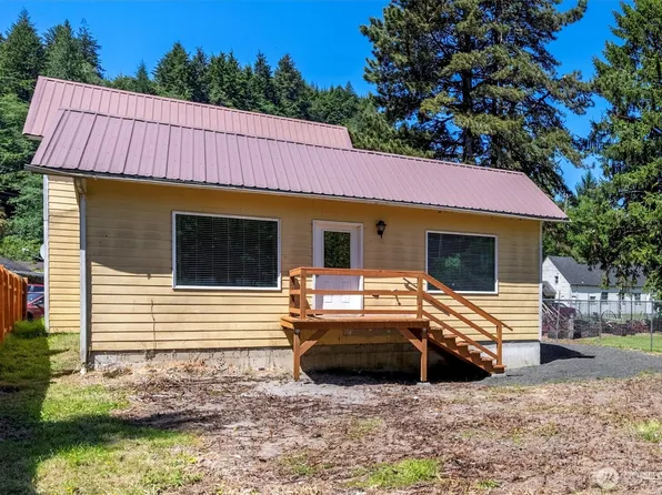 12 Fairgrounds Road, Skamokawa, WA 98647