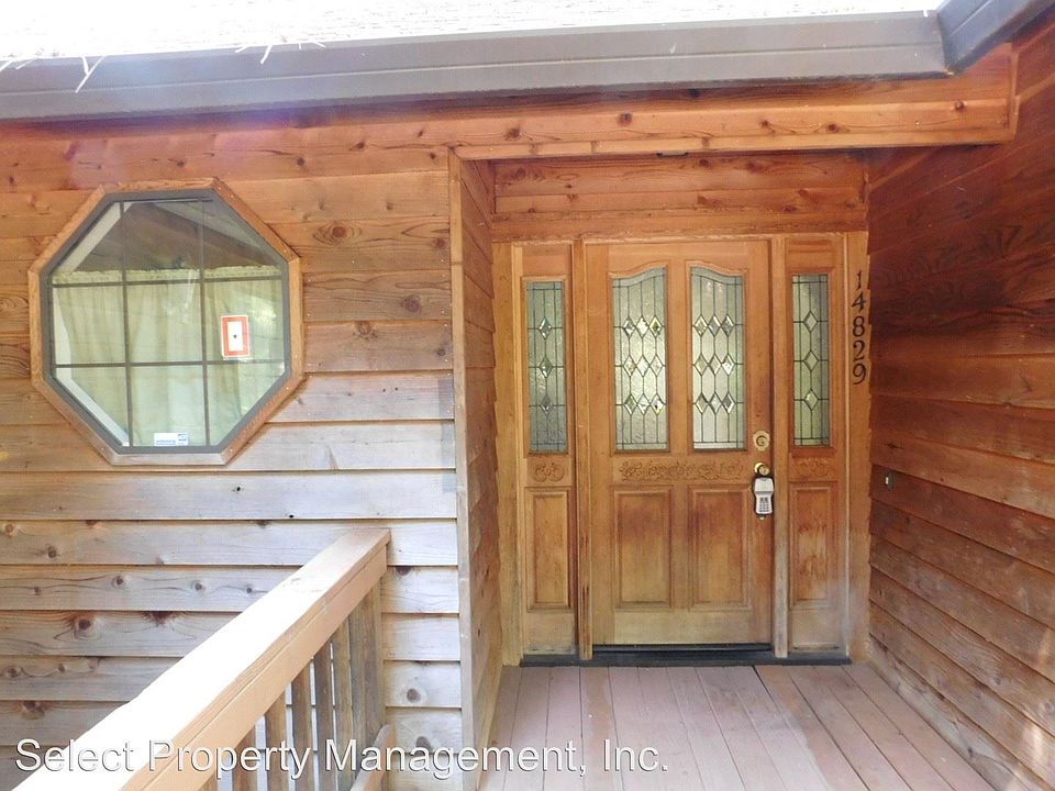 1st image of 14829 Crescent Dr