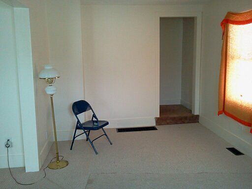 3rd image of 1226 Dietz Ave