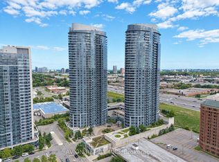 135 Village Green Sq #3017, Toronto, ON M1S 0G4