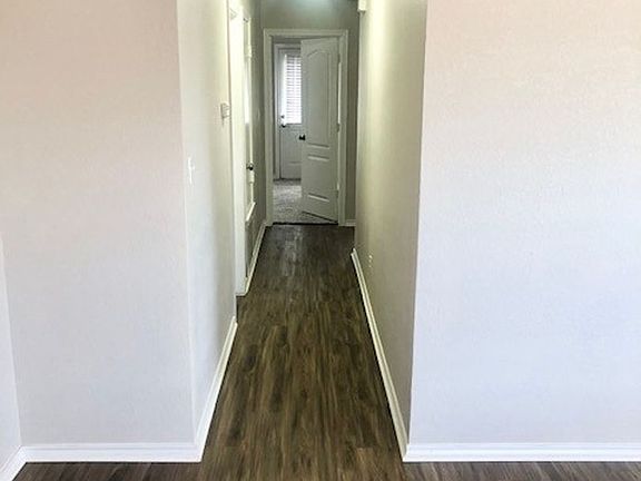 3rd image of 312 Schumacher Dr