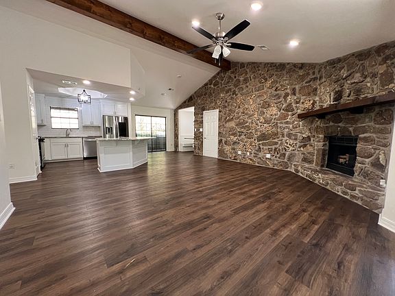 5th image of 31 Linda Ln W