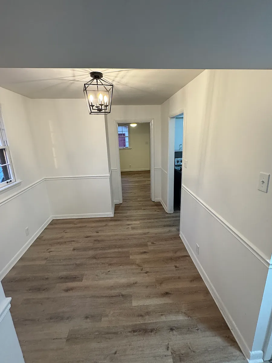Dining Room - 102 Susan Dr #A