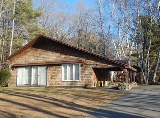 698/695 Pond Rd, Manchester, ME 04351