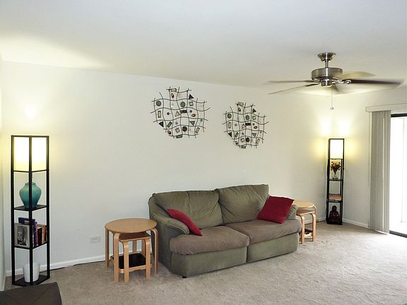 2nd image of 2214 Country Club Dr APT 15