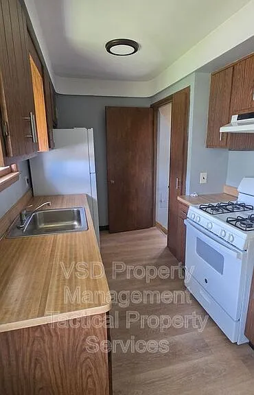 19268 Stafford Ave — Photo 6