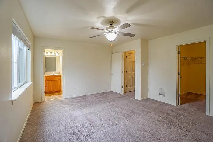 1821 NE 88th Cir — Photo 27