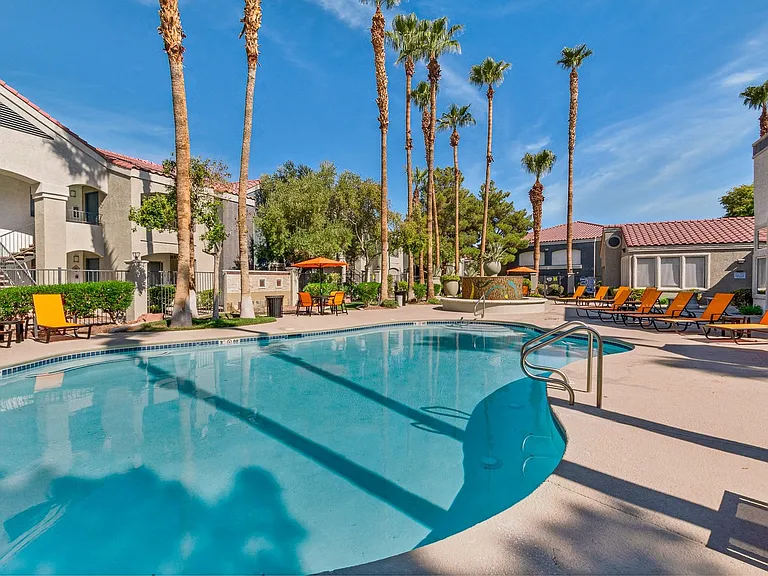 Rancho Serene — Photo 23