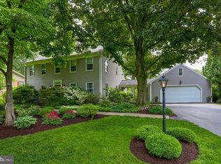 1960 Pine Dr, Lancaster, PA 17601