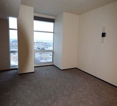 5th image of 822 E Washington Ave APT 807