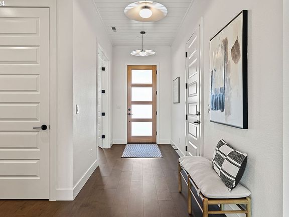 4th image of 3483 W 3rd St