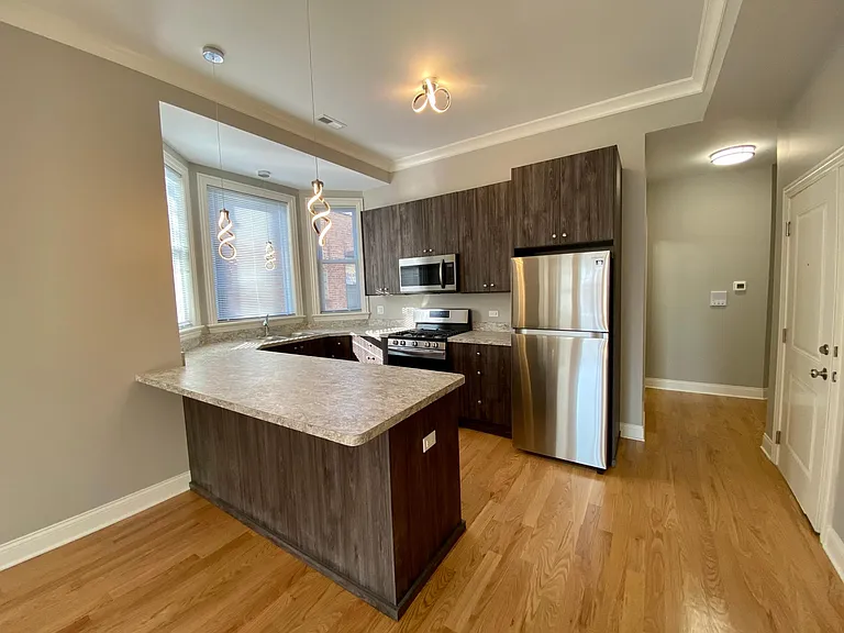 2308 W Taylor St #2 — Photo 2