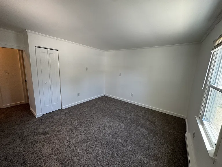 130 S Park St #C — Photo 10