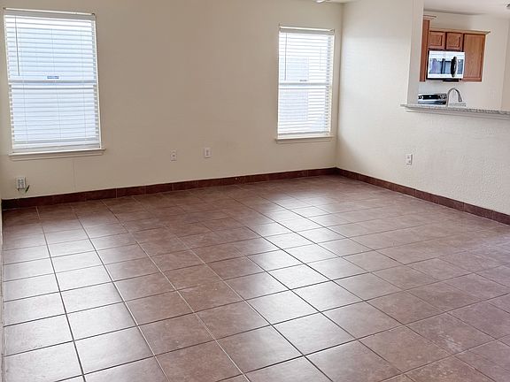 4th image of 6623 Walnut Valley Dr