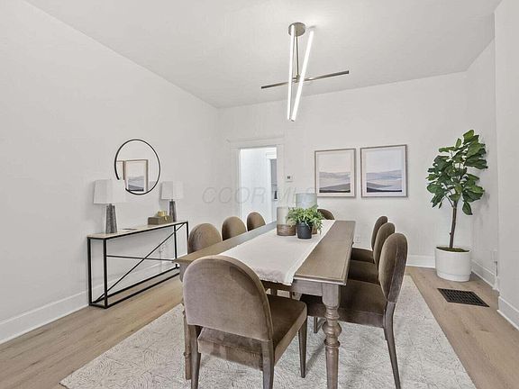 5th image of 550 W Town St #550