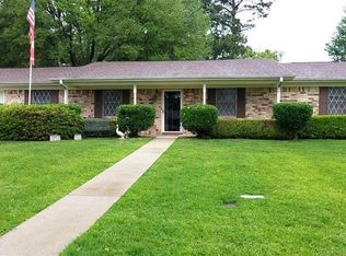 211 Sherwood Dr, Longview, TX 75605