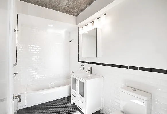 Rented by Bond New York | media 8