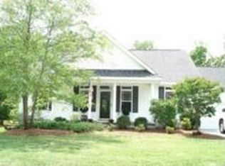136 Carefree Ln, Morehead City, NC 28557