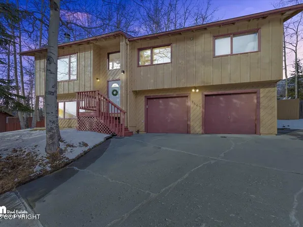 9645 Etolin Cir, Eagle River, AK 99577