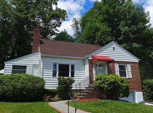 11 Sunset Dr, Millburn, NJ 07041