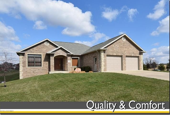 1st image of 318 Pioneer Trail Dr