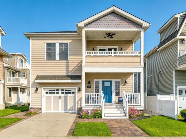 303 E Farragut Rd, Wildwood Crest, NJ 08260