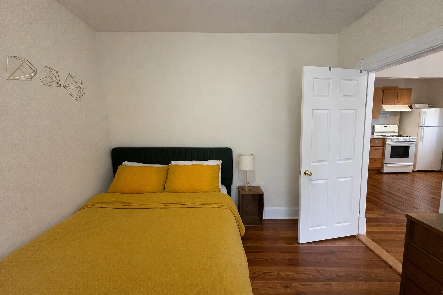1 bed, $2,915 — Photo 3