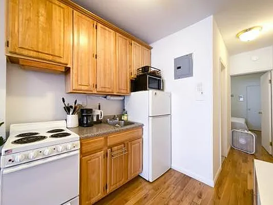 Rented by Compass | media 38