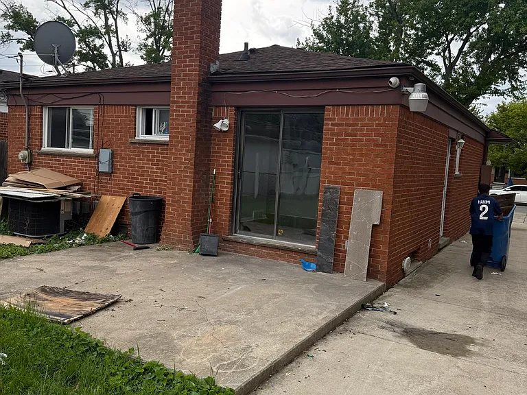 6042 Highview St — Photo 2