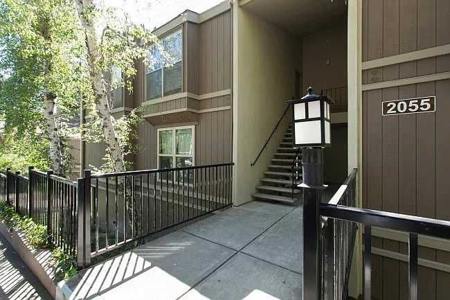 2055 Ascot Dr #107 — Photo 1