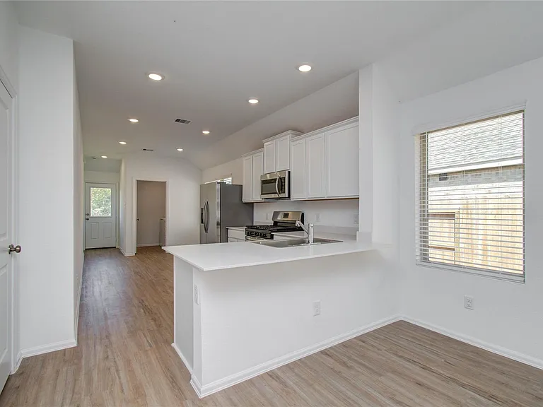 24035 Priano Forest Dr — Photo 15
