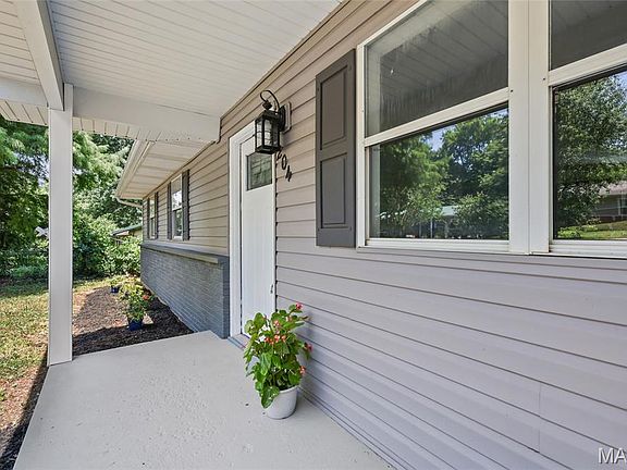 5th image of 204 Wesley Dr