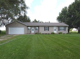 44W696 Scott Rd, Sugar Grove, IL 60554