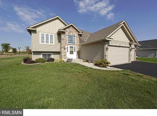 15610 Falcon Cir N, Hugo, MN 55038