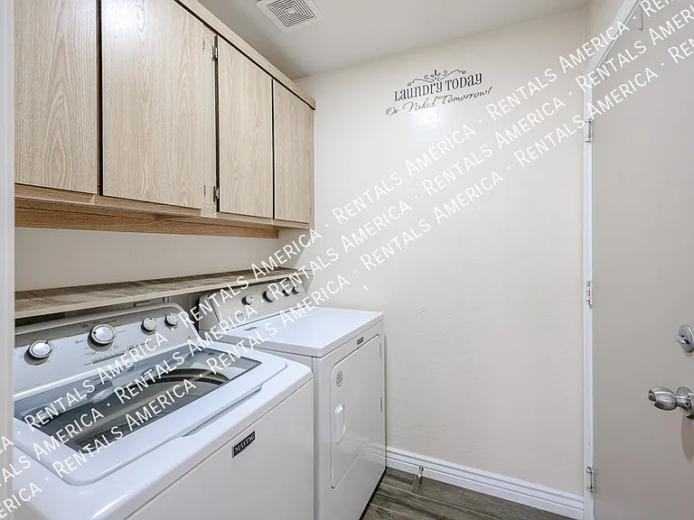 15428 W Mauna Loa Ln — Photo 20