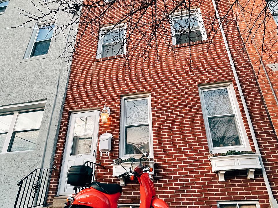 1st image of 2525 E Dauphin St