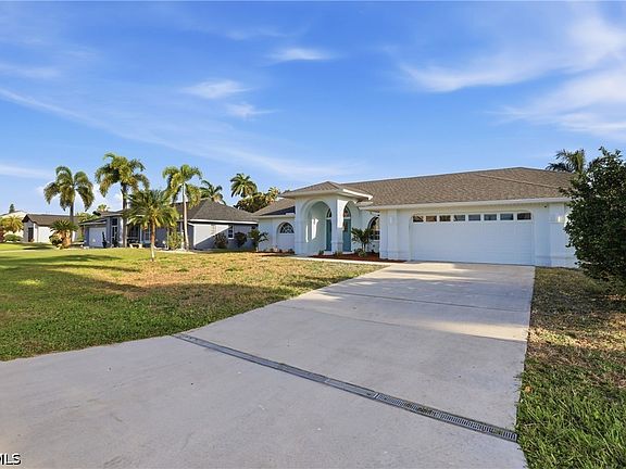 3rd image of 627 SW 56th St