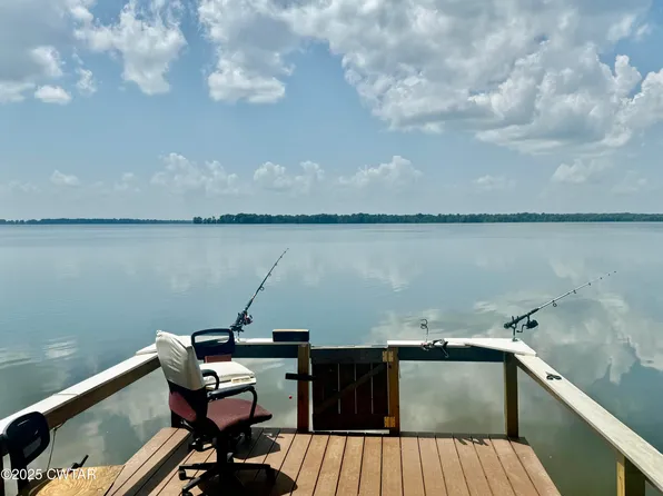 1171 Lake Dr, Hornbeak, TN 38232