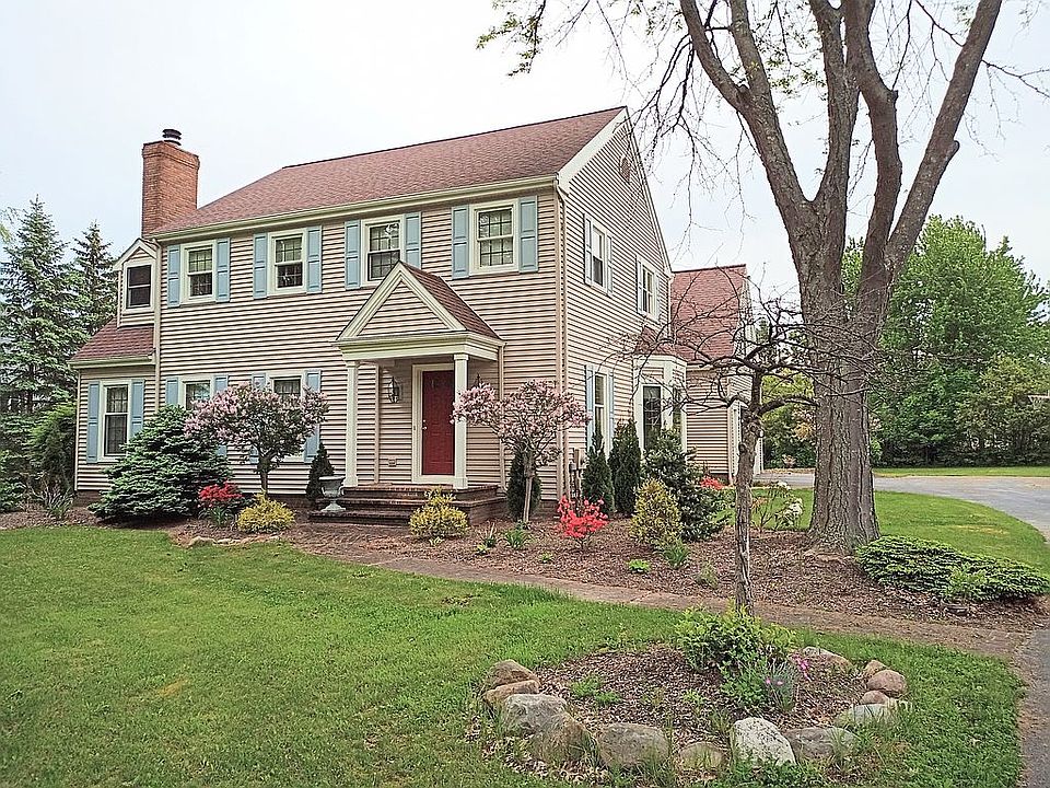 1st image of 34 Westover Dr