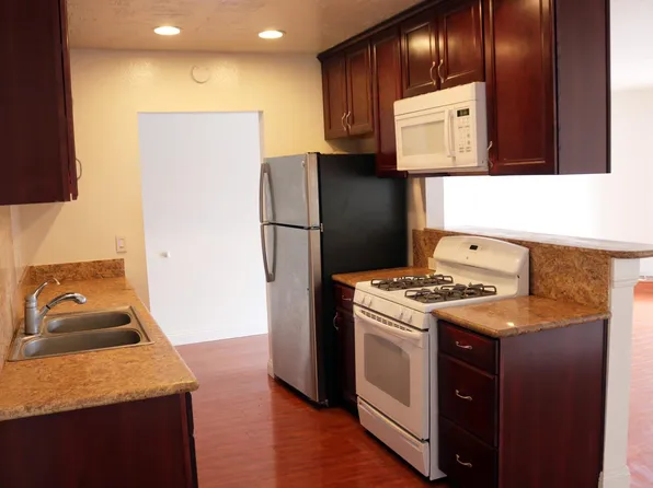 2411 Prospect Ave, Hermosa Beach, CA