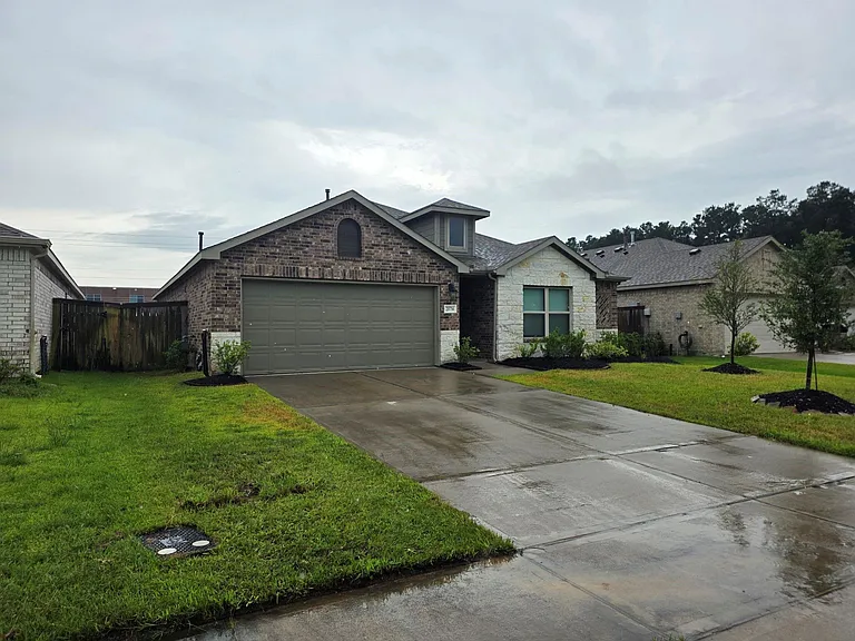 20714 Southern Woods Dr — Photo 3