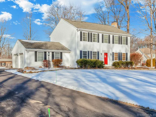 2 Cobblestone Court, Prospect, CT 06712