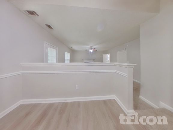 4th image of 3028 Stonebridge Creek Dr