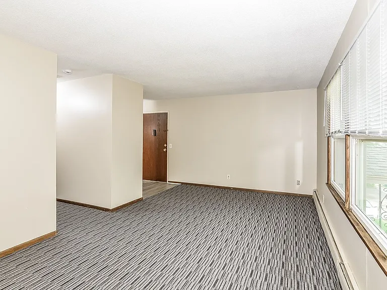 236 Madison St — Photo 6