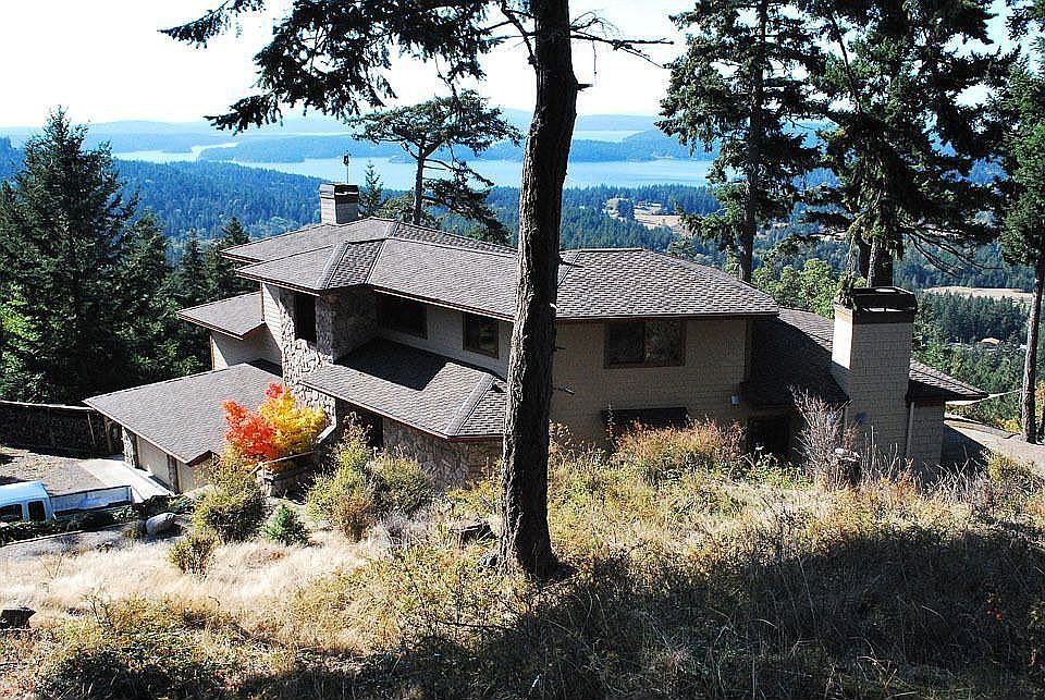 1st image of 1723 Mountain Crest Dr