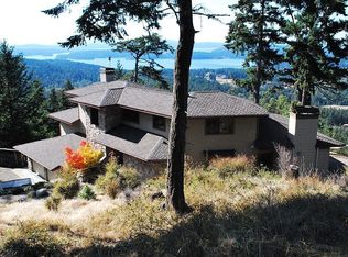 1723 Mountain Crest Dr, Eastsound, WA 98245
