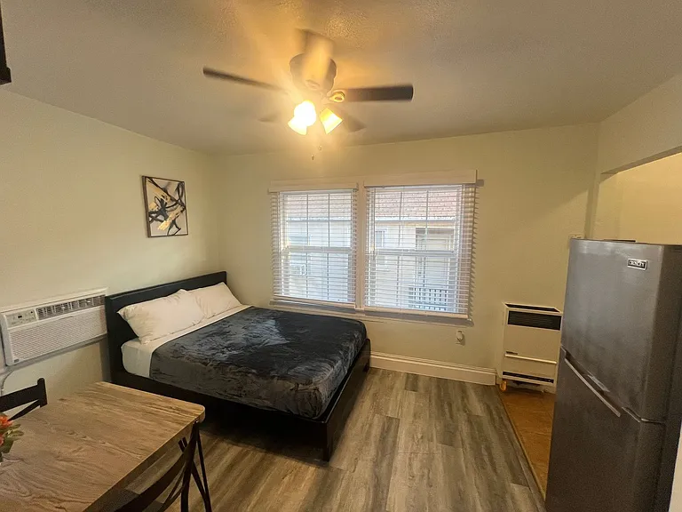 Wilton Place Apartments — Photo 27
