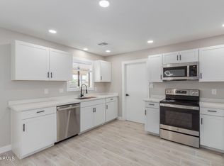 421 W 21st Ave, Apache Junction, AZ 85120