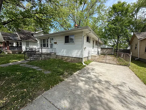 8251 Hudson Ave Photo 1